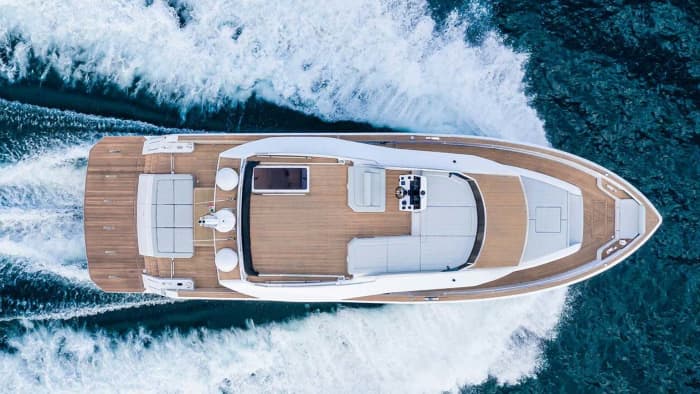 Luxury Yacht Experience – Blue Grotto & Faraglioni