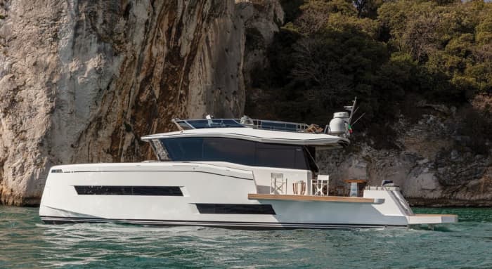 Luxury Yacht Experience – Blue Grotto & Faraglioni