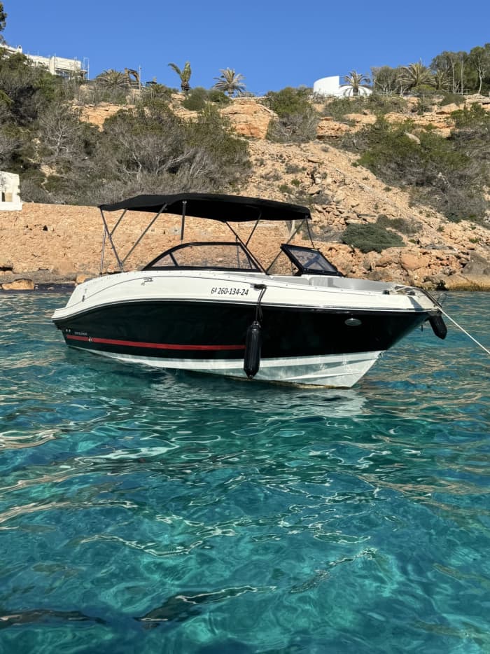 Half-day motorboat excursion in Santa Ponsa