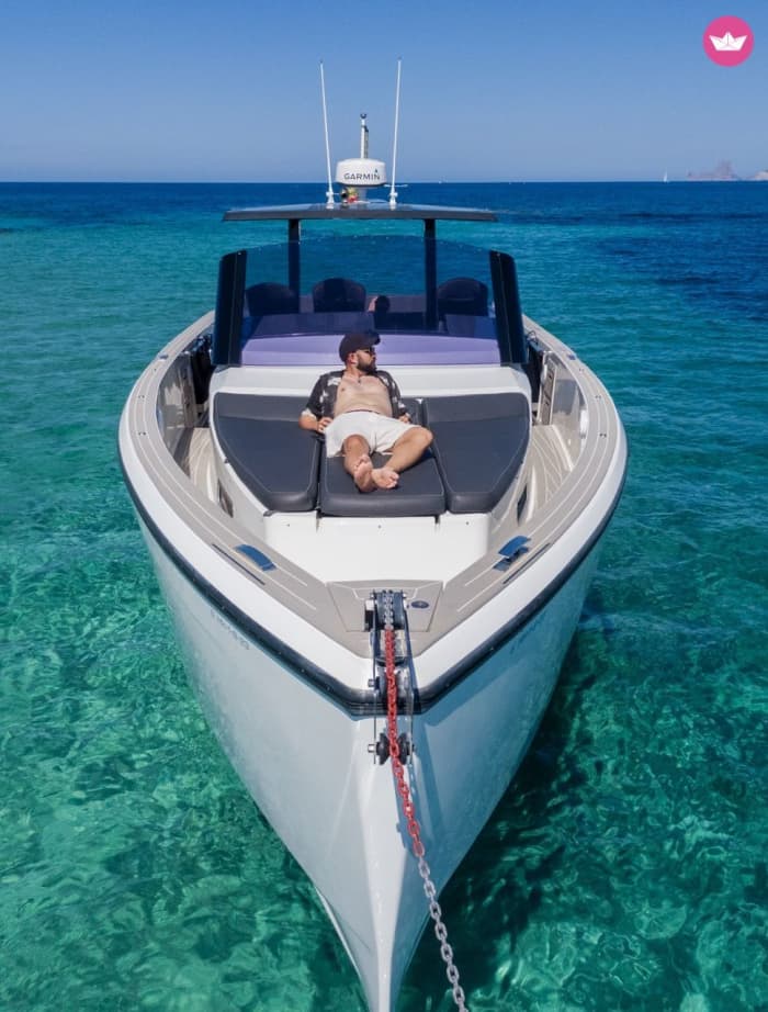 Luxury coastal cruise: From Ibiza Town to Tagomago