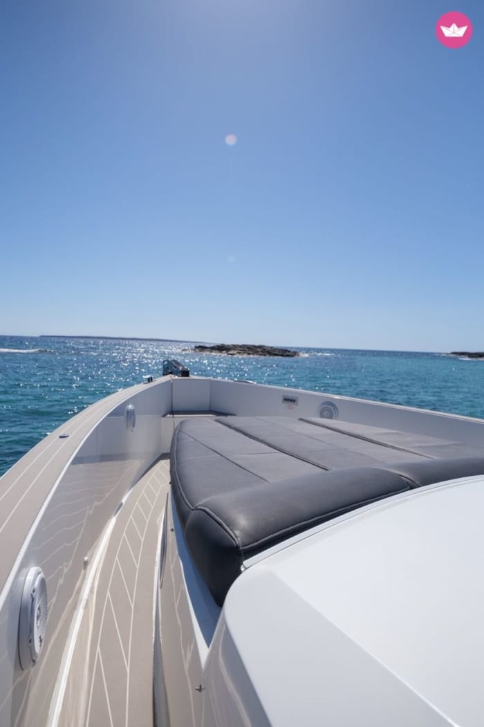 Luxury coastal cruise: From Ibiza Town to Tagomago