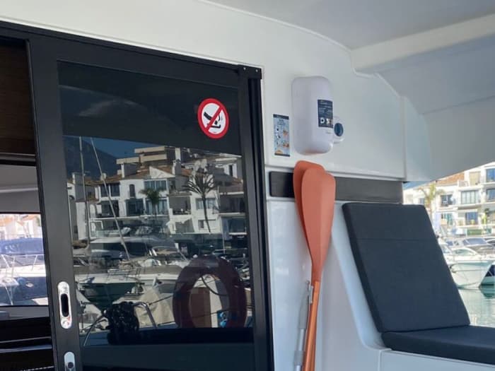 Äventyr på Ibiza: Segla till Es Vedrá och upptäck hemliga hörn