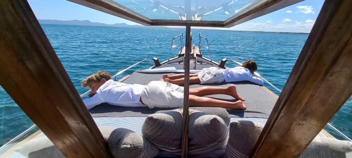 Take a half-day to relax on a motorboat in Port d'Alcúdia