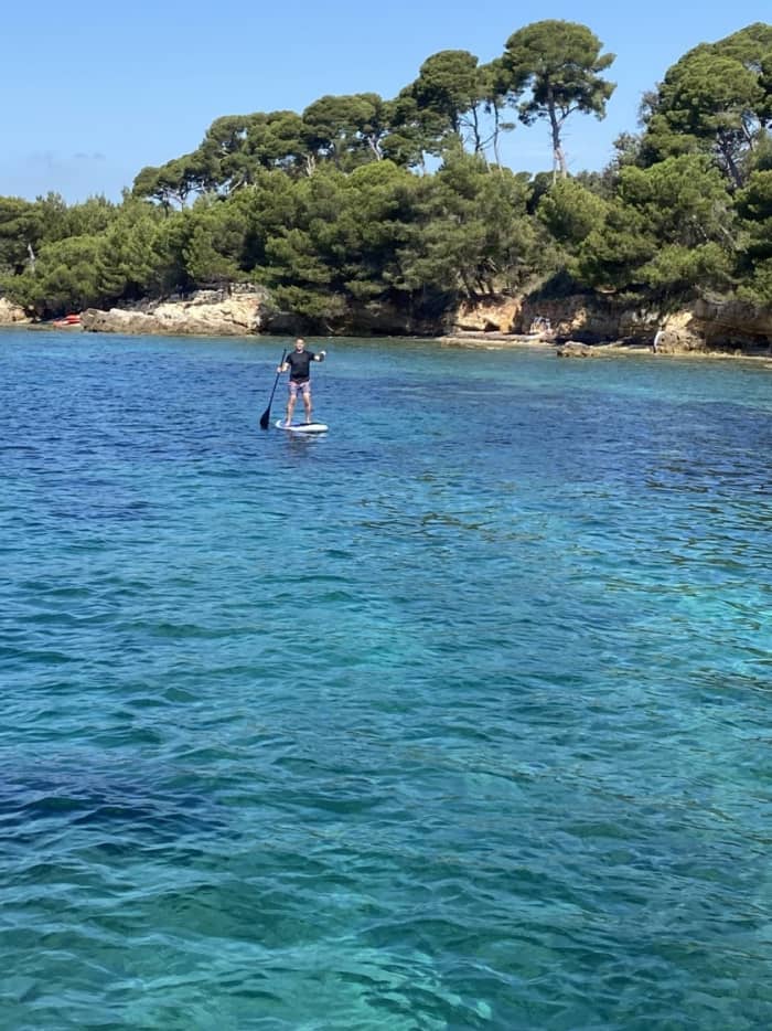 Découvrez Mandelieu-La Napoule en une demi-journée : Louez un bateau à moteur pendant 3h