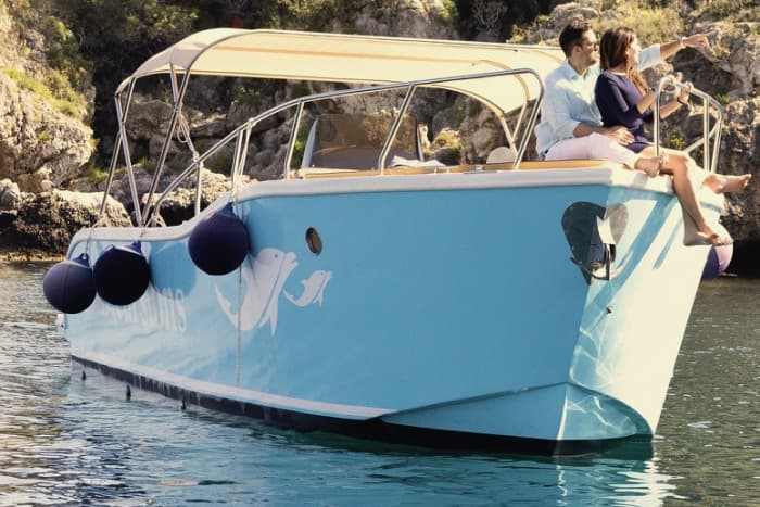 Explore Taormina in a half-day: Rent a motorboat for 3h30