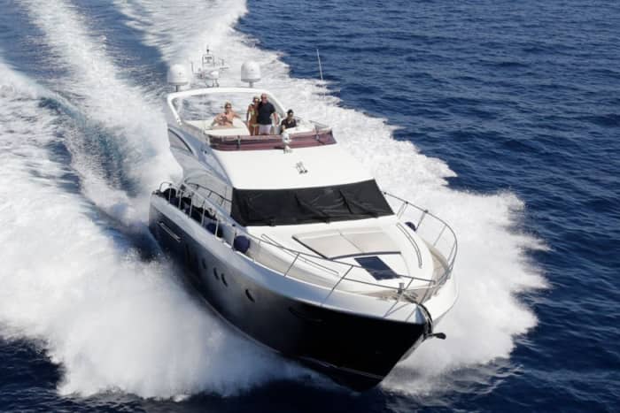 Chartertag auf der Princess V64 – Französische Riviera