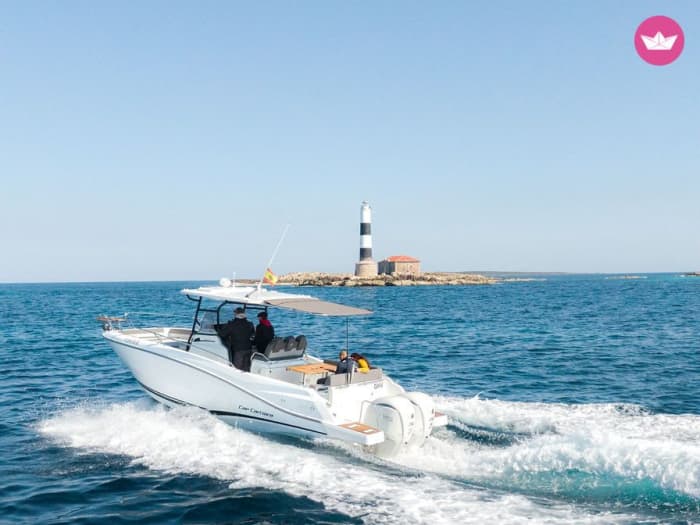 Santa Eulària by Sea: hidden coves, open waters and beauty