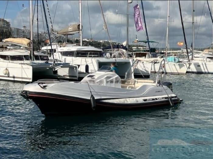 Relax on a 3h30 boat trip in Alcúdia