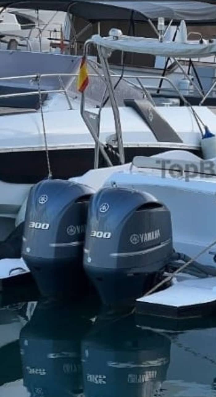 Relax on a 3h30 boat trip in Alcúdia