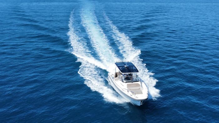 Makarska escape: 4h of relaxation on a motorboat