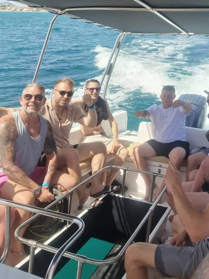 Enjoy 9h on a motorboat to explore Zakynthos