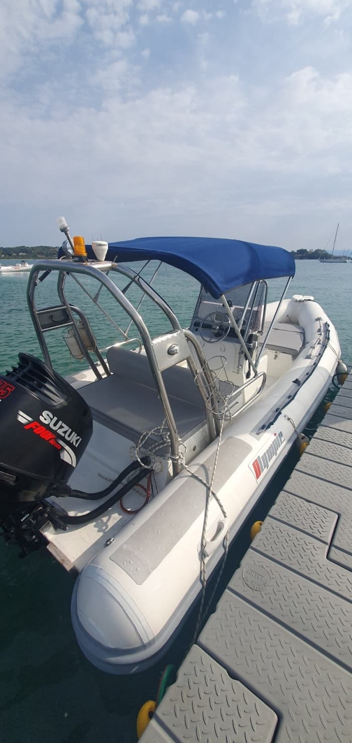 Une journée à Porto Cheli en bateau à moteur