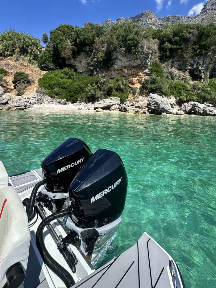 Paxos/Antipaxos & Blue Caves : Private Luxury Cruise