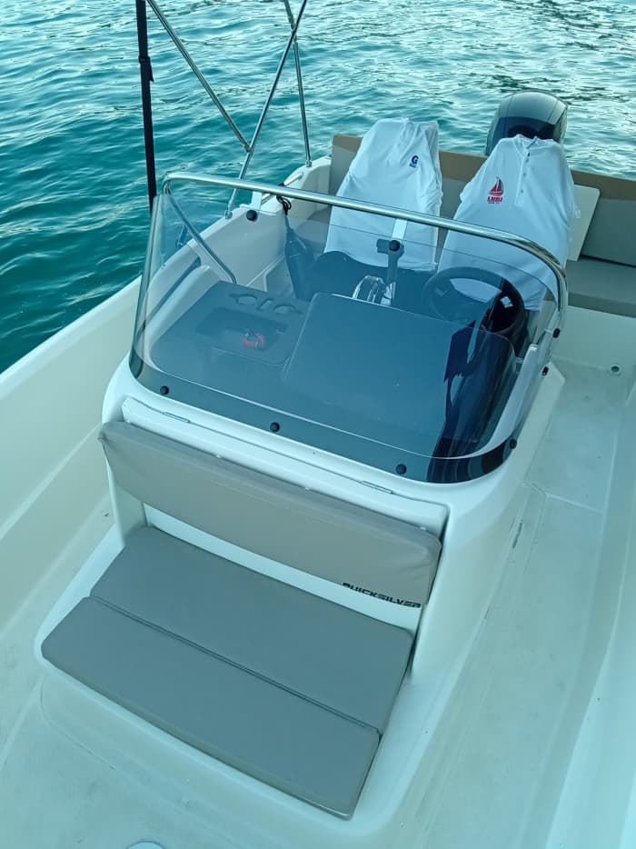 Your day in Klek: Rent a motorboat for 8h of discovery