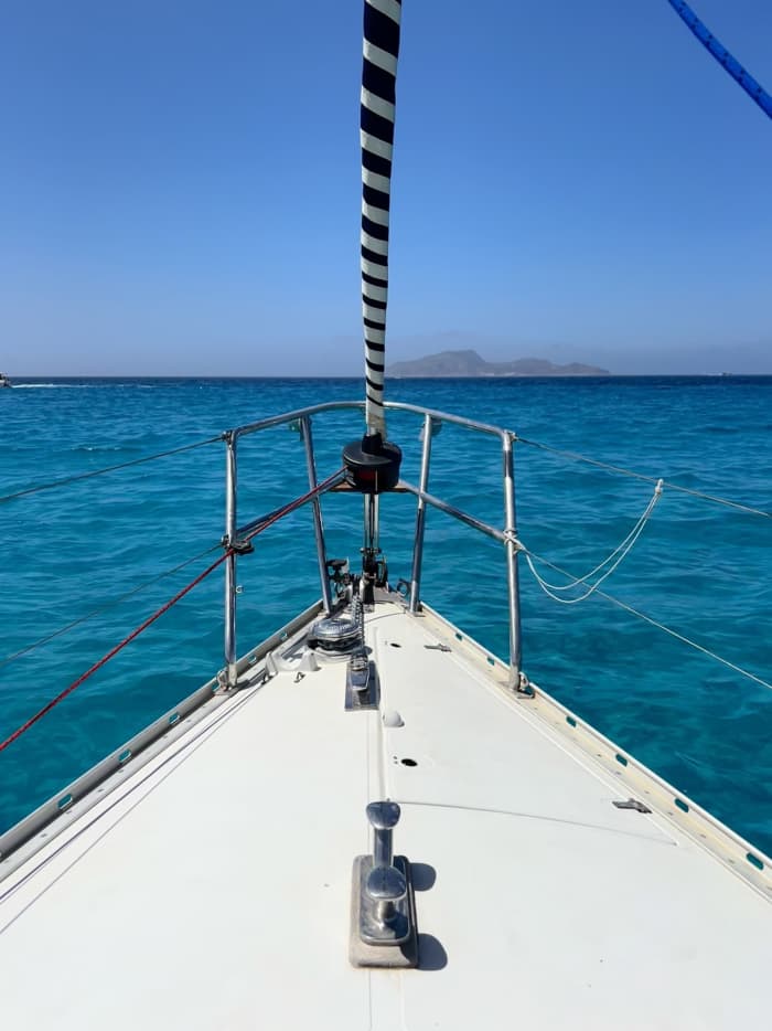 Excursión privada en velero de 9 horas en Trapani.