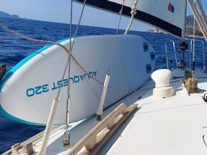 Excursión privada en velero de 9 horas en Trapani.