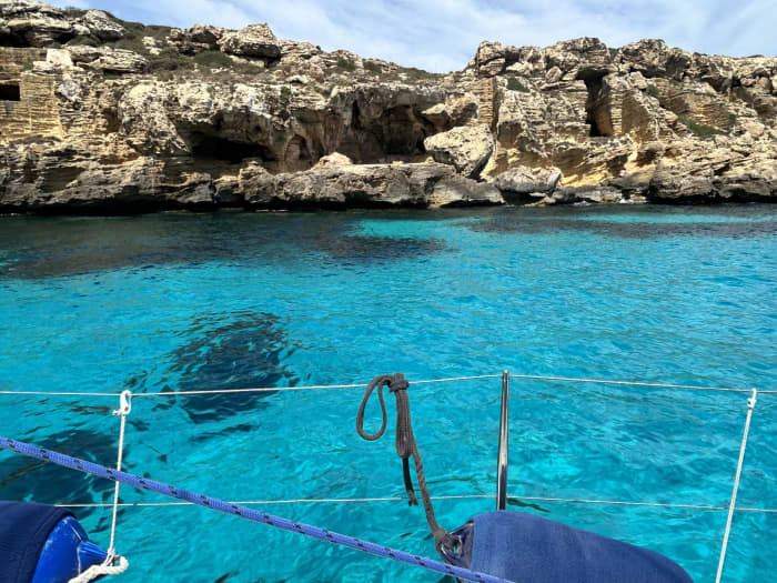Excursión privada en velero de 9 horas en Trapani.