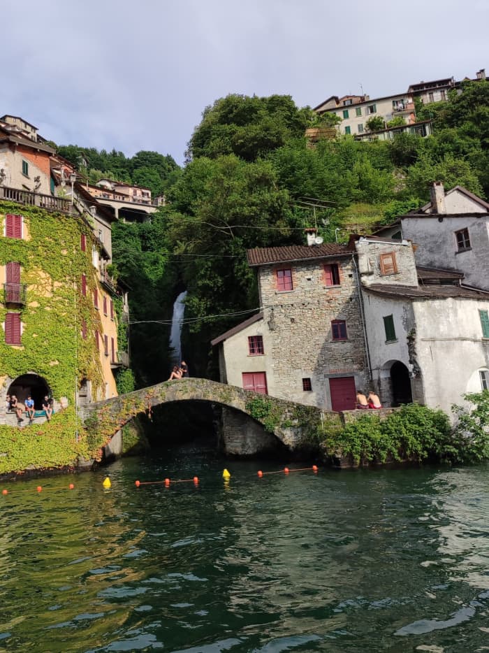 A day on Lake Como in a motorboat