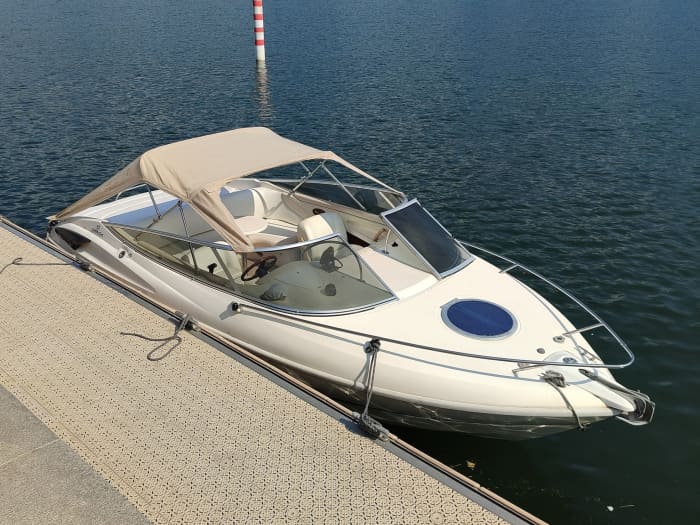 A day on Lake Como in a motorboat