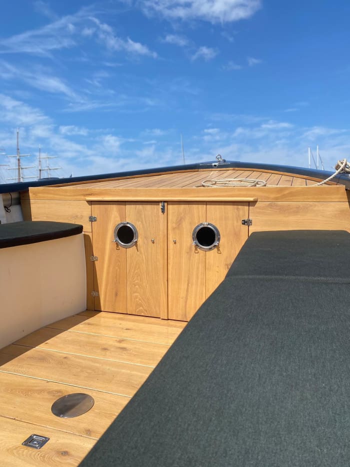 Relax on a 2h30 boat trip in Rotterdam