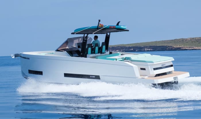 Tandem D32+D36 - 20 persone. Tutto incluso: carburante, skipper, itinerario per Formentera a prezzo fisso e senza pensieri.