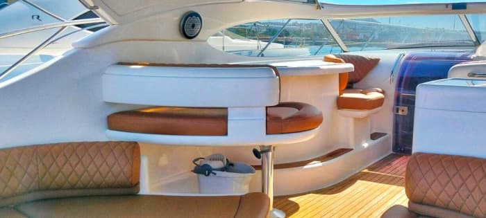 Beleef de mediterrane droom: een complete dag op Ibiza
