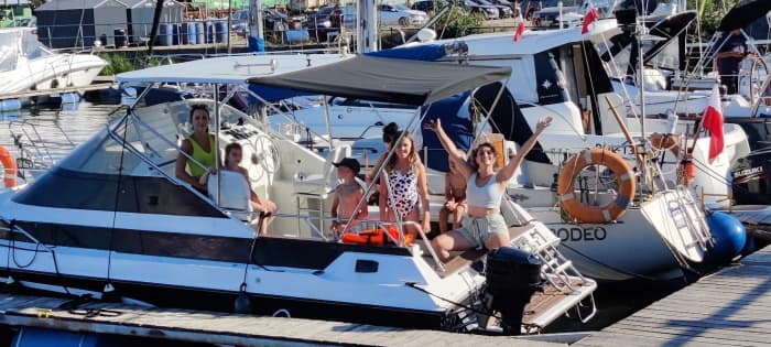 Prenez une demi-journée pour vous détendre sur un bateau à moteur à Gdańsk.