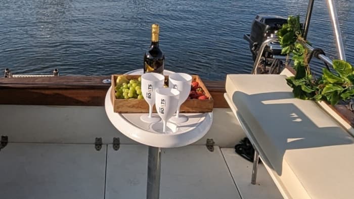 Prenez une demi-journée pour vous détendre sur un bateau à moteur à Gdańsk.