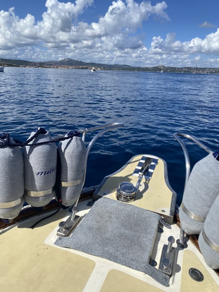 Upptäck La Maddalena: En heldag i solen på en motorbåt