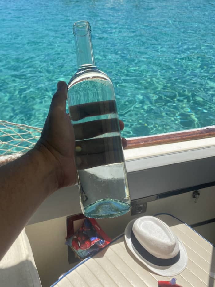 Upptäck La Maddalena: En heldag i solen på en motorbåt