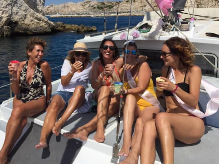 5 hours of exploring and swimming along the Marseille coastline
