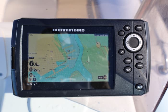 Sail around the Glénan Islands in the best conditions with our Zodiac Medline!