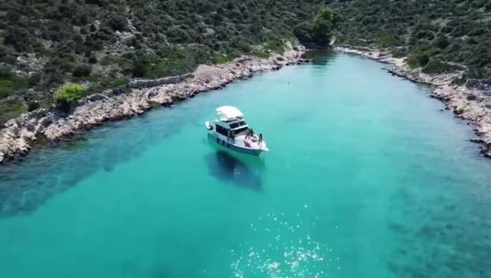 Disfrute de 8 horas en una lancha motora en Šibenik.