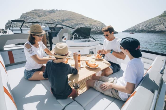 Sea excursion - Half day departing from Beaulieu