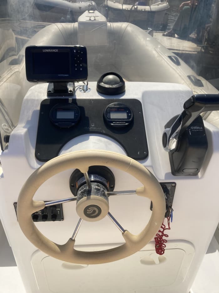 Upptäck L'Île-Rousse på en heldagstur med motorbåt