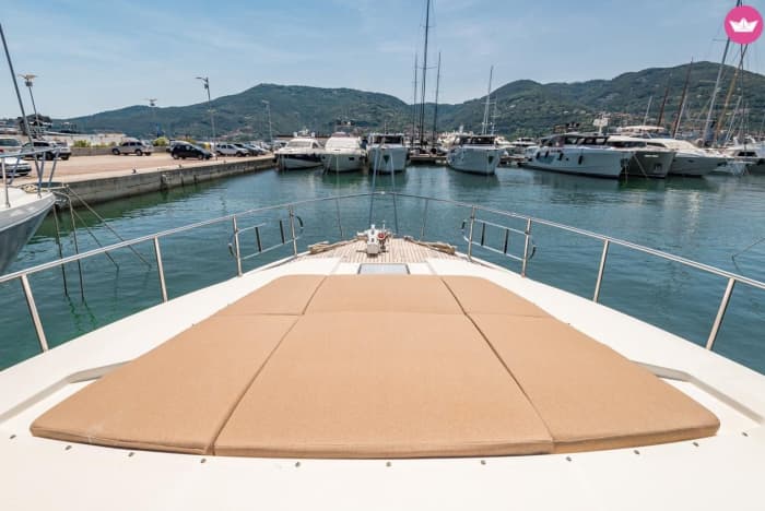 From Vows to Views: A Boat Experience Made for Love