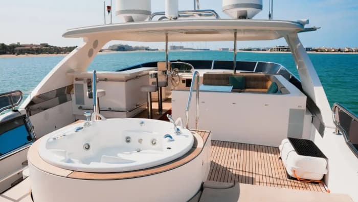 Luxury redefined in Dubai: An unforgettable day on a motor yacht
