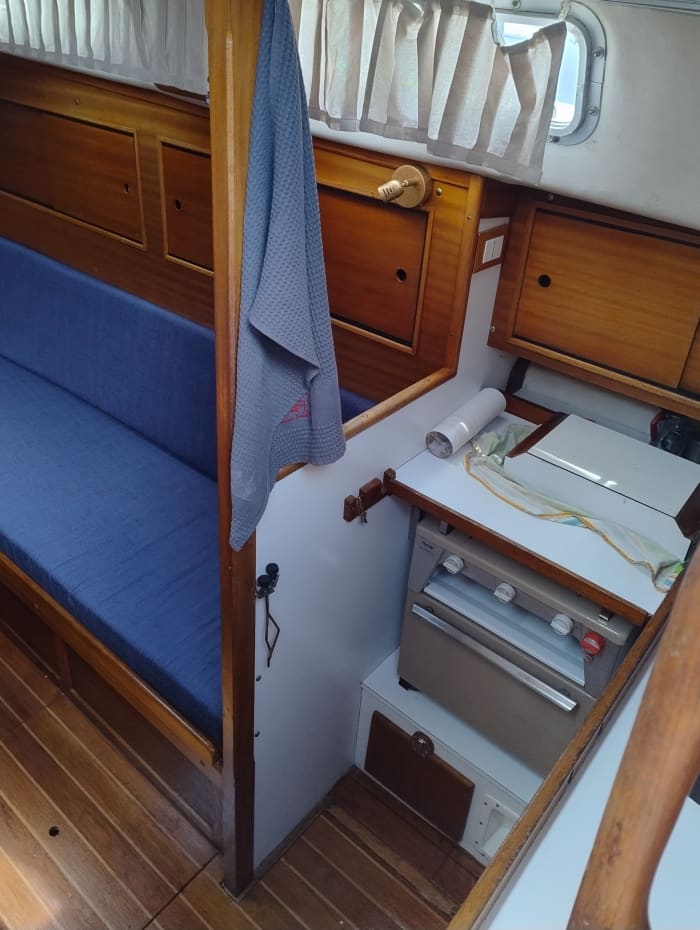 Discover Pegli on a sailboat for a full day