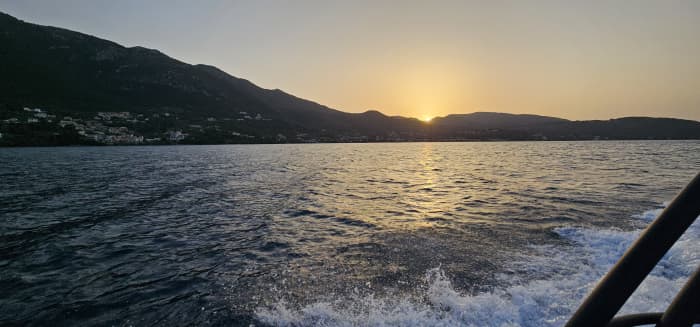 * Transferts maritimes VIP vers les îles LEFKADA et MEGANISI *