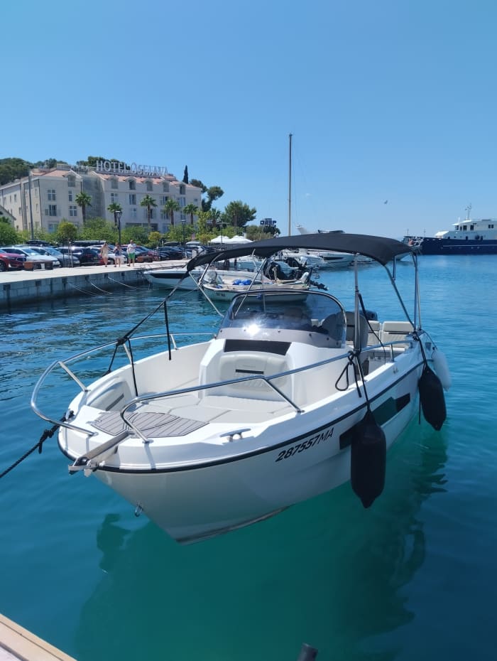 Boat Karnic SL601 full day