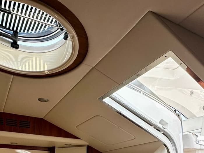 Votre escapade VIP à Gdynia : une excursion de 4 h en yacht à moteur