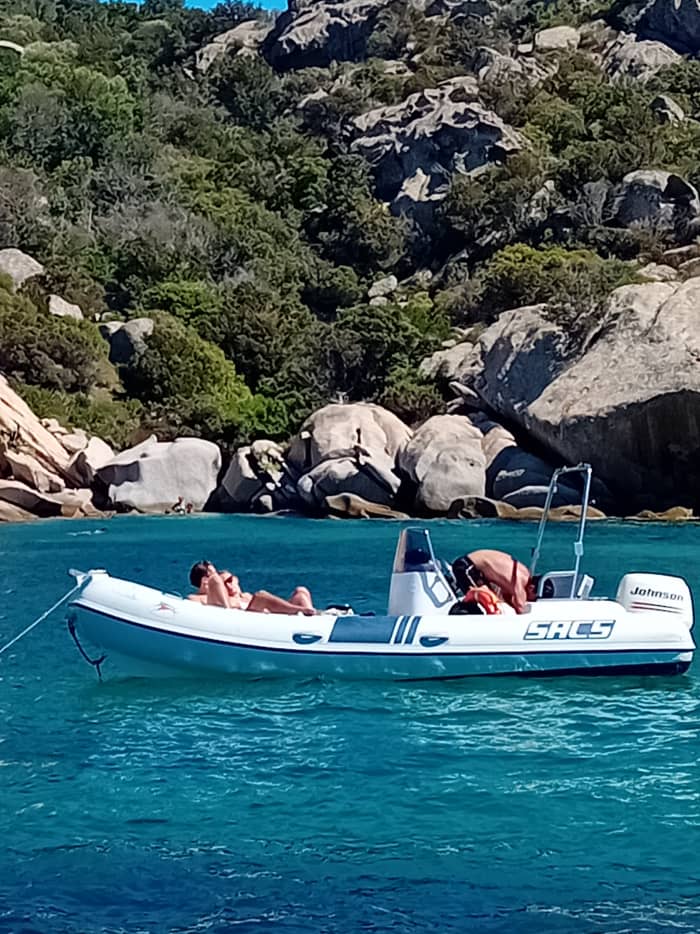 Italian dreams begin at sea: a 4-hour journey to the heart of Porto Rotondo and the most beautiful beaches of the Costa Smeralda.