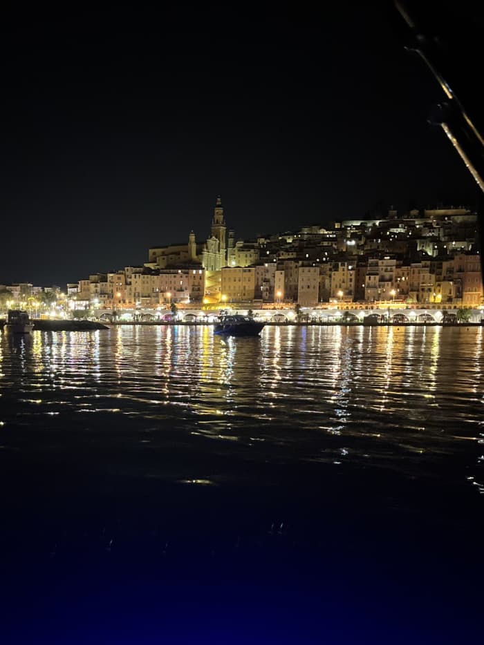 Ciesz się słońcem podczas 8-godzinnego rejsu statkiem po Monte Carlo