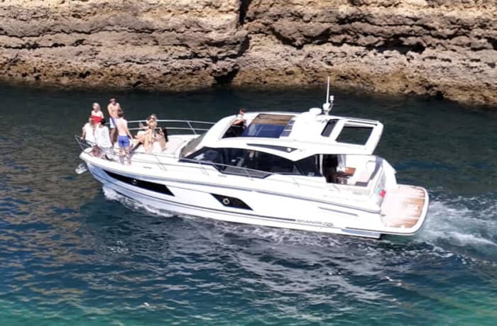 Εκτεταμένη πρωινή κρουαζιέρα από τη Βιλαμούρα – 4 ώρες χαλάρωσης, κολύμβησης και παράκτιας ανακάλυψης