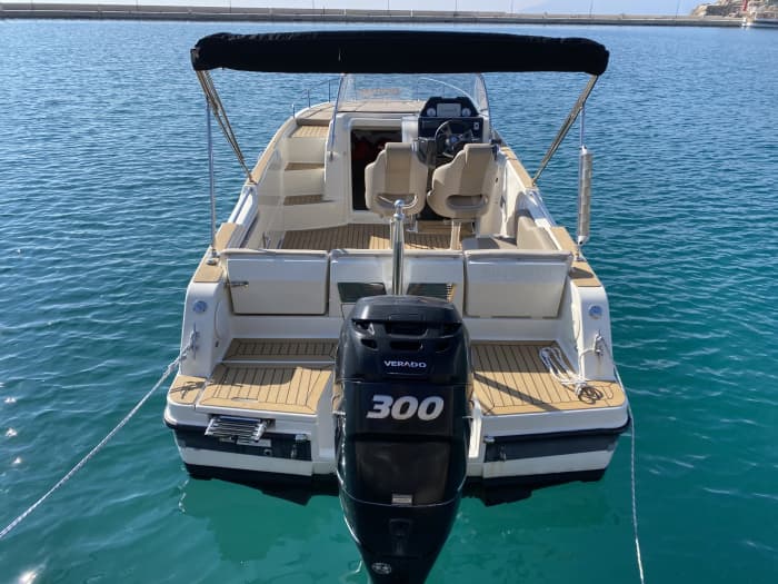 Votre bateau à moteur privé pour une journée autour de Makarska
