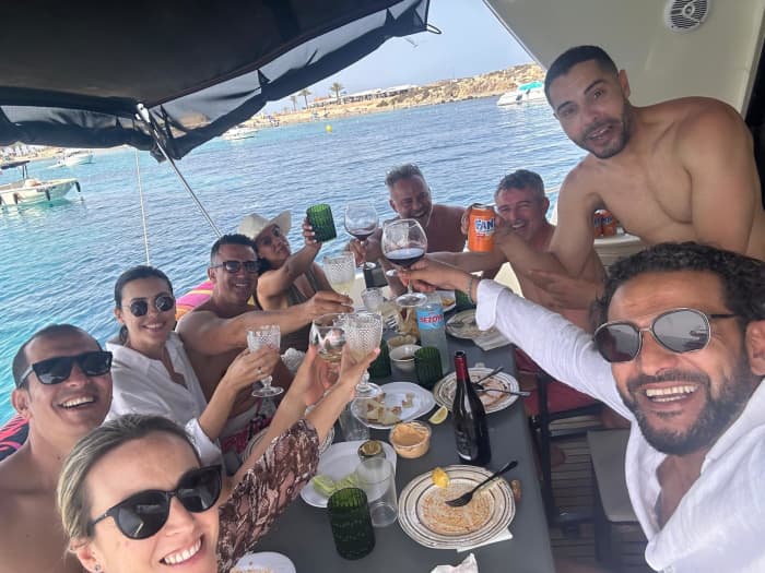 Geniet van 8 uur reistijd vanuit Santa Pola en breng de dag door op het eiland Tabarca.