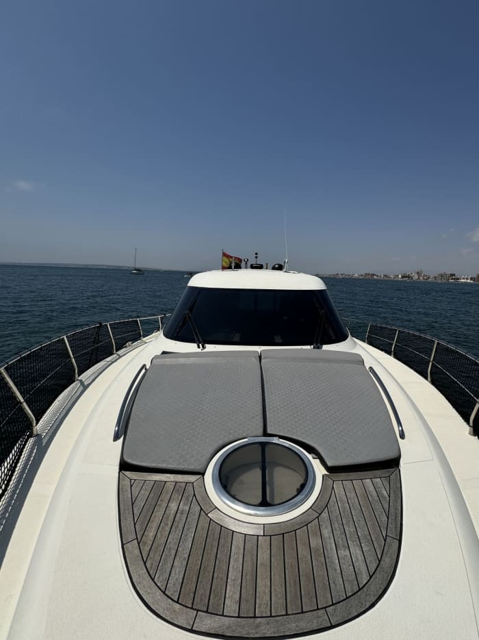 Geniet van 8 uur reistijd vanuit Santa Pola en breng de dag door op het eiland Tabarca.