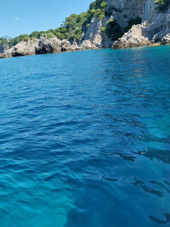 Half-day boat trip in Dubrovnik on a motorboat