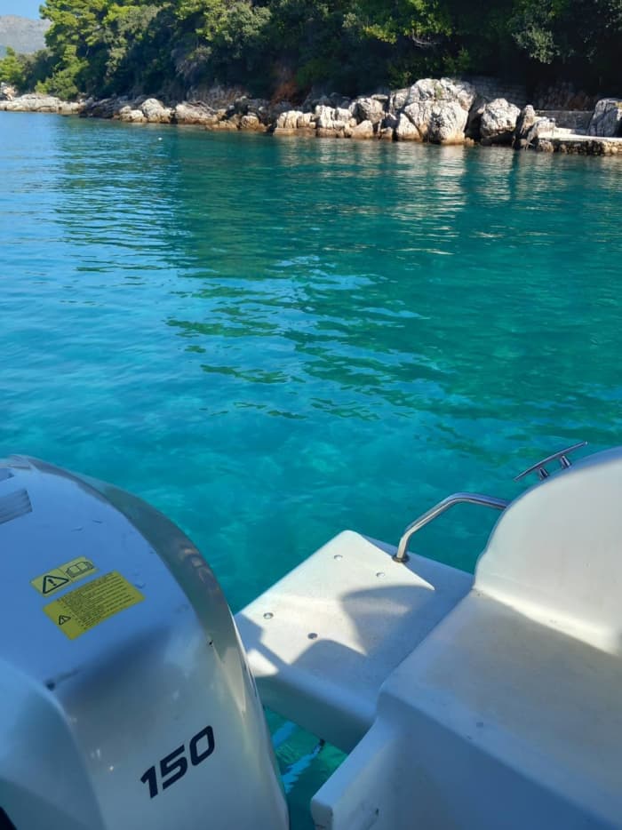 Half-day boat trip in Dubrovnik on a motorboat
