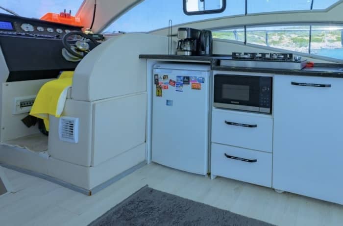 Genießen Sie einen ganzen Tag auf einem Motorboot in Muğla